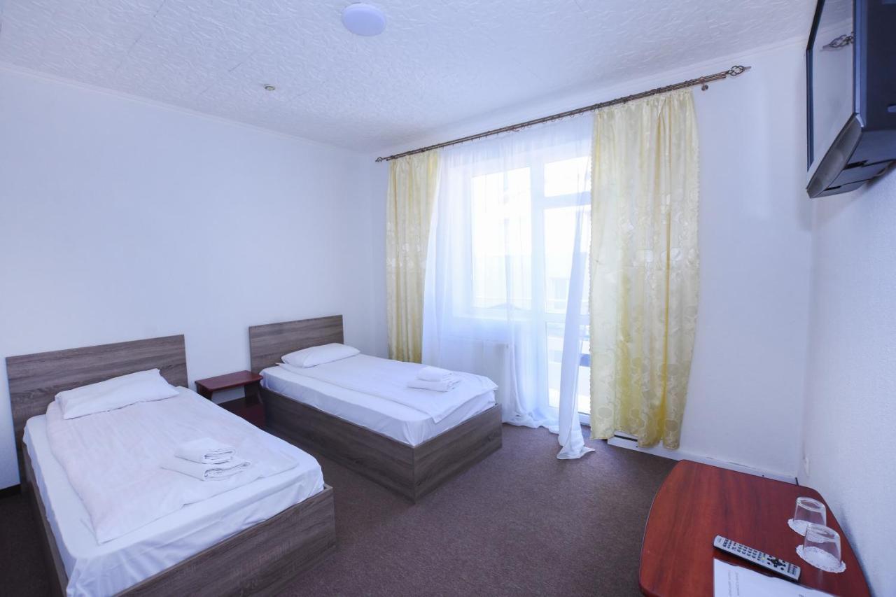 Hotel Continent 폴리아나 외부 사진
