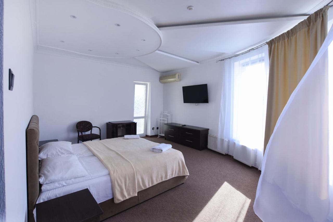 Hotel Continent 폴리아나 외부 사진